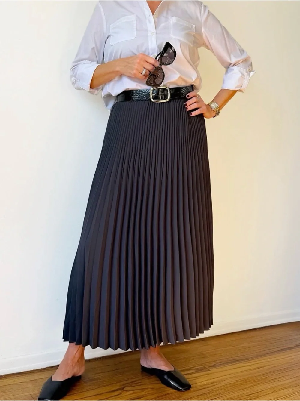 NWOT Jenni Kayne Pleated Midi Skirt Black Minimalist Elastic Waist Essential M - Picture 5 of 7